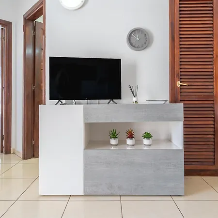 Go2tenerife Apart'smile Americas Center & Heated Pool Апартаменты Плая-де-лас-Америкас